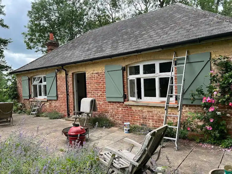 How Do Painters and Decorators in Basingstoke Ensure Quality Finishes?